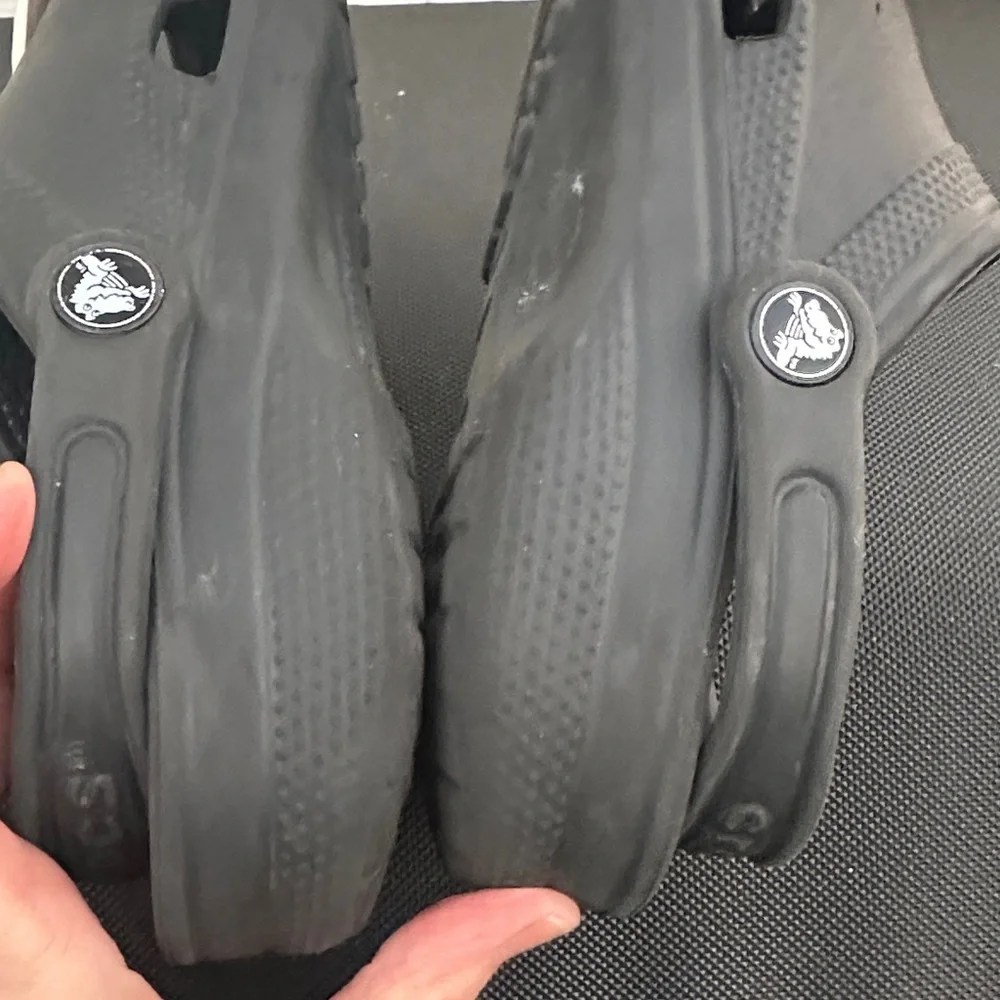 Kids Black Crocs Classic Clog. Junior Size 3